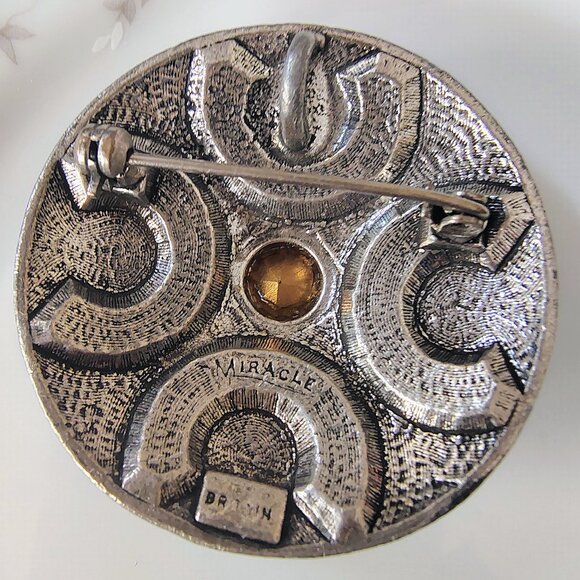 Vtg Rare Metal Miracle Britain Celtic Brooch Pendant Purple Glass Stones - Picture 5 of 7